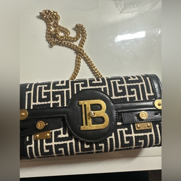 Balmain Purse - Picture 3 of 14